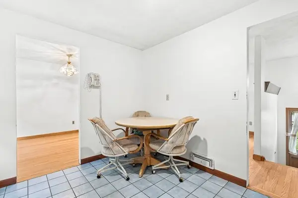 155 Turnpike Rd, Chelmsford, MA 01824
