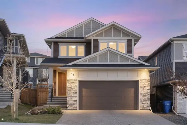 48 Crestbrook Link SW, Rocky View County, AB T3B 6G9