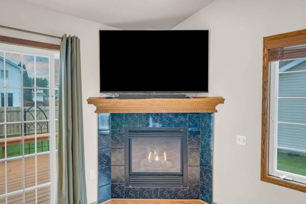 810 NE 5th ST, Ankeny, IA 50021