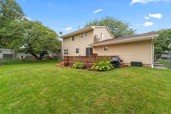 723 16th ST, Nevada, IA 50201