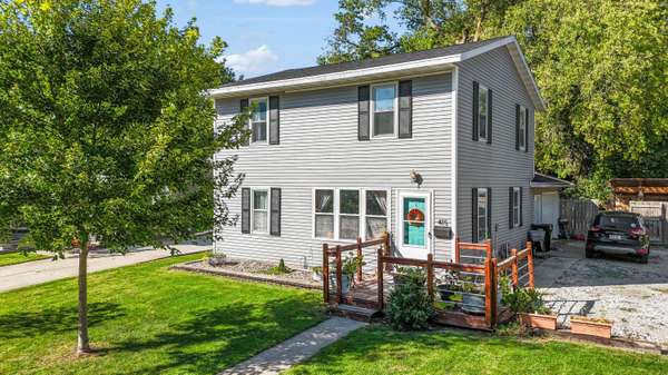 415 H AVE, Nevada, IA 50201