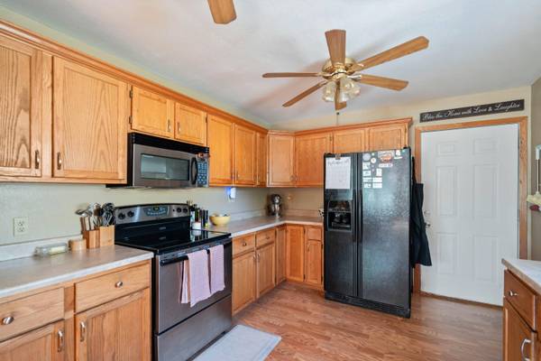 415 H AVE, Nevada, IA 50201