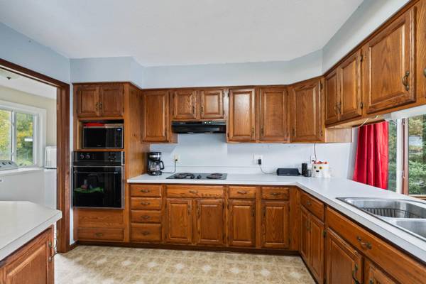 66677 270th ST, Nevada, IA 50201