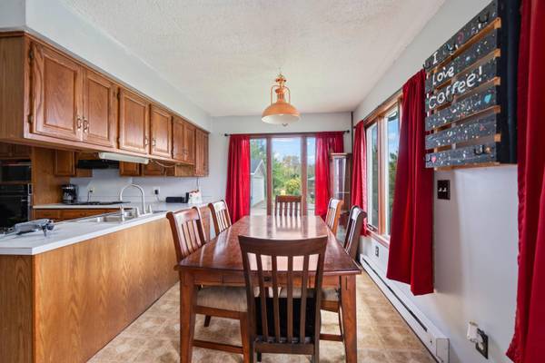 66677 270th ST, Nevada, IA 50201