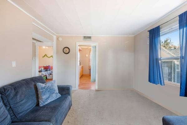 1407 M AVE, Nevada, IA 50201