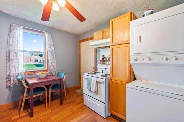 1407 M AVE, Nevada, IA 50201