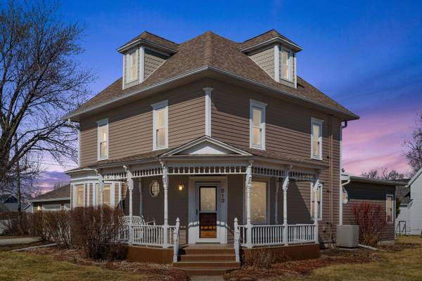 513 E Poplar ST, Roland, IA 50236