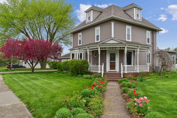 513 E Poplar ST, Roland, IA 50236