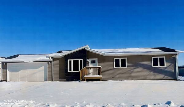 405 10th ST, Nevada, IA 50201