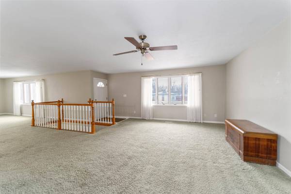 511 7th ST, Maxwell, IA 50161