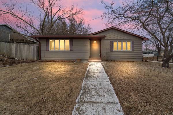 511 7th ST, Maxwell, IA 50161