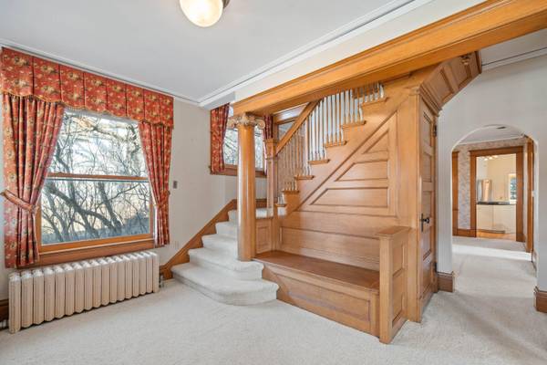 621 6th ST, Nevada, IA 50201