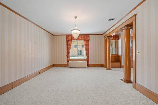 621 6th ST, Nevada, IA 50201