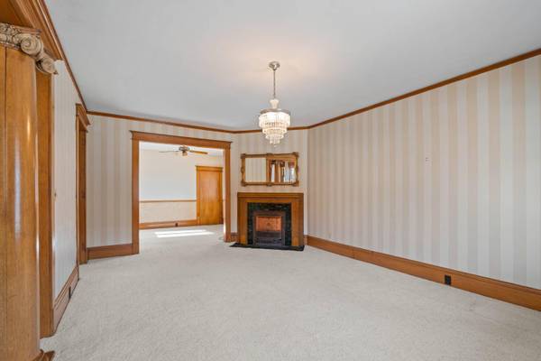 621 6th ST, Nevada, IA 50201