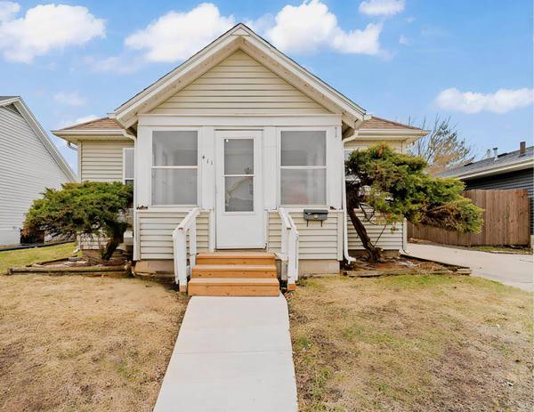 411 Swayze ST, Marshalltown, IA 50158