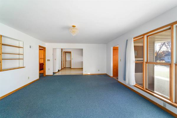1219 K Avenue, Nevada, IA 50201