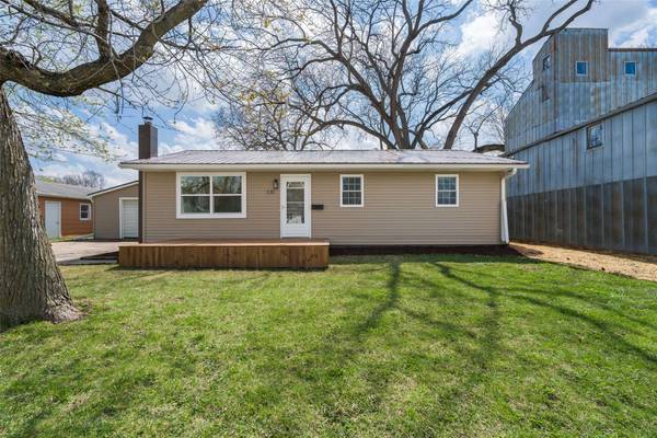 330 N Avenue, Nevada, IA 50201