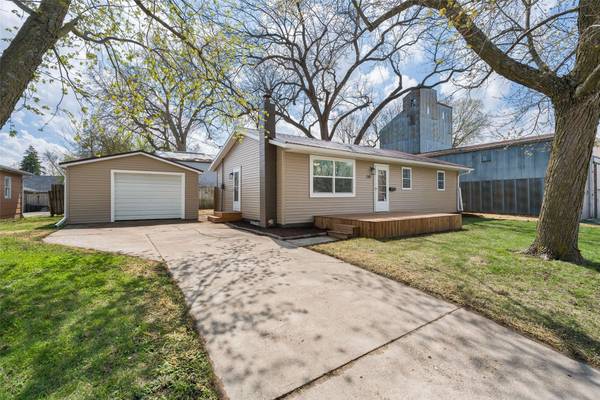 330 N Avenue, Nevada, IA 50201