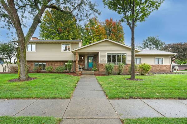 925 S 12th Street, Nevada, IA 50201