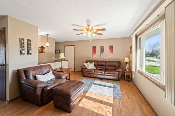 914 S 12th Street, Nevada, IA 50201