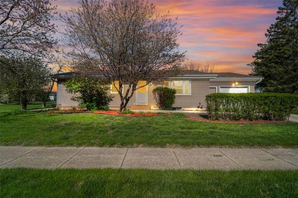 914 S 12th Street, Nevada, IA 50201