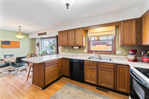 914 S 12th Street, Nevada, IA 50201