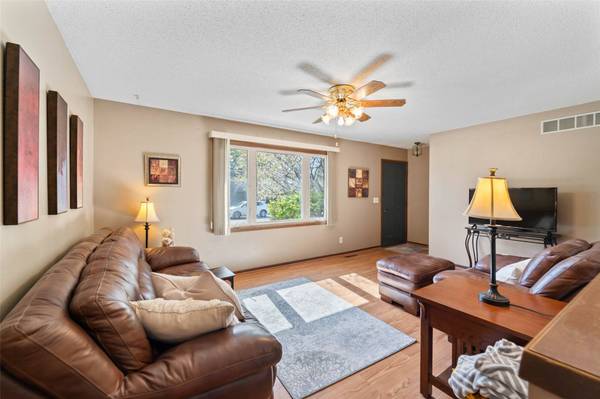 914 S 12th Street, Nevada, IA 50201