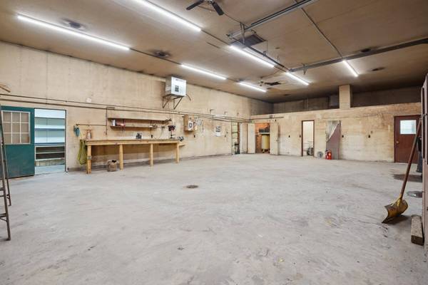 206 W Grant ST, Zearing, IA 50278