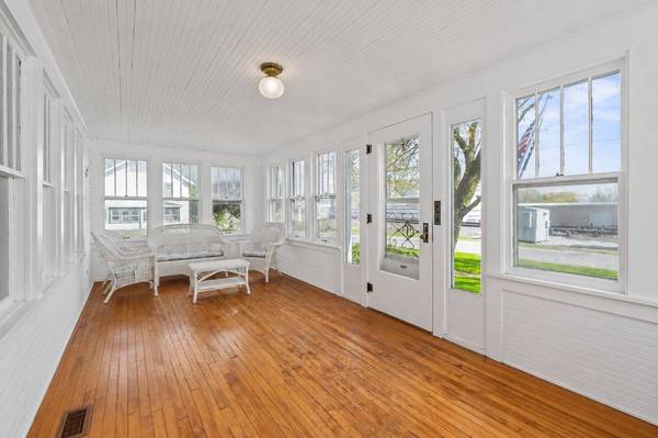 202 Warner Street, Colo, IA 50056