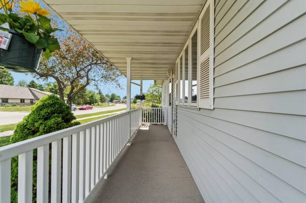 720 S 13th ST, Nevada, IA 50201