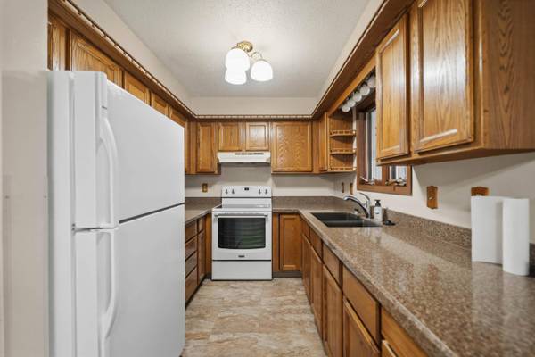 720 S 13th ST, Nevada, IA 50201