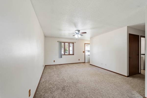 720 S 13th ST, Nevada, IA 50201