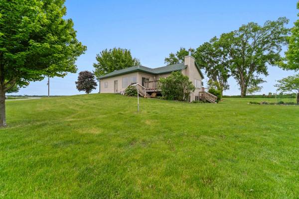 25723 650th AVE, Nevada, IA 50201