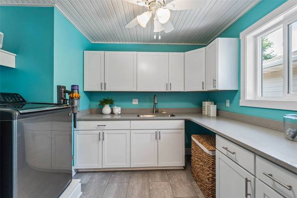 6235 US Highway 69 Highway, Ames, IA 50010