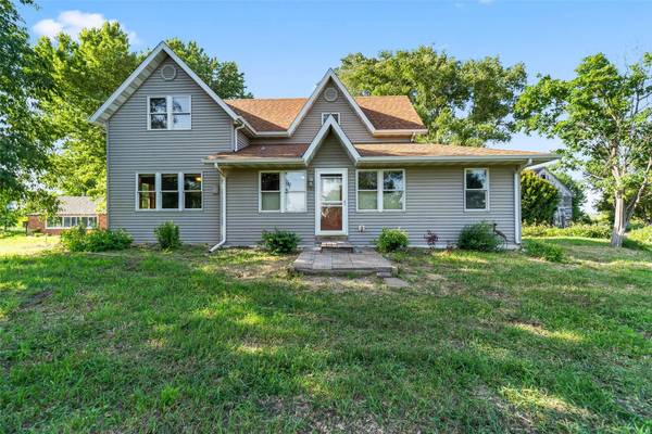 60371 190th Street, Nevada, IA 50201