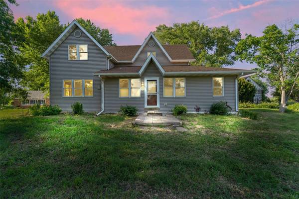 60371 190th Street, Nevada, IA 50201