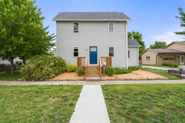 915 G Avenue, Nevada, IA 50201