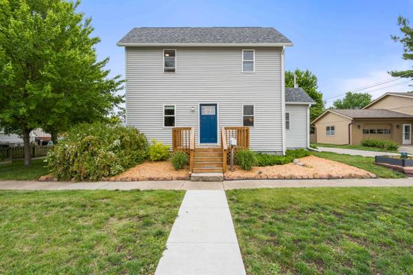 915 G AVE, Nevada, IA 50201