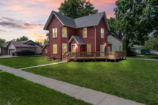 135 K AVE, Nevada, IA 50201