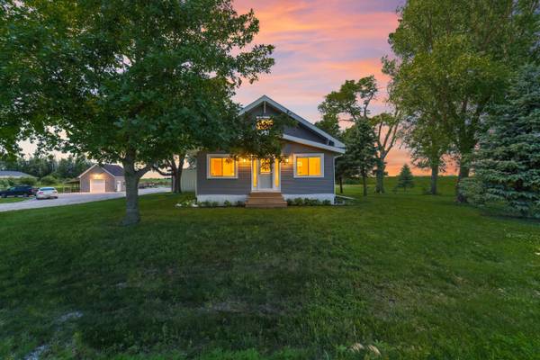 25259 620th AVE, Nevada, IA 50201