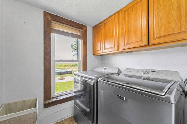 25259 620th AVE, Nevada, IA 50201