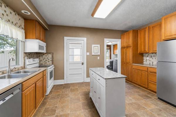 25259 620th AVE, Nevada, IA 50201