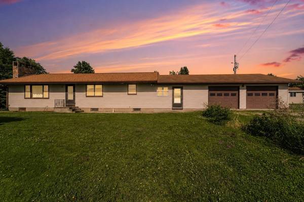 25720 620th Avenue, Nevada, IA 50201