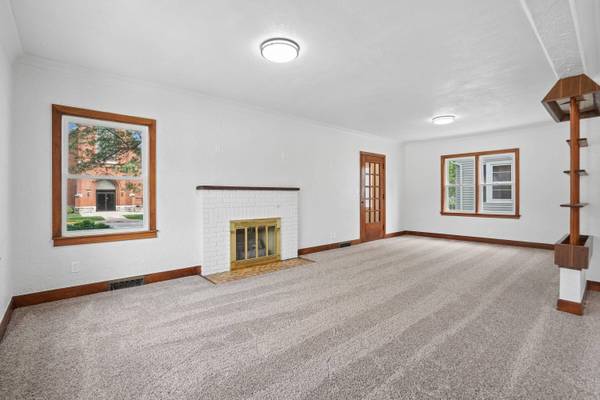 1134 10th ST, Nevada, IA 50201