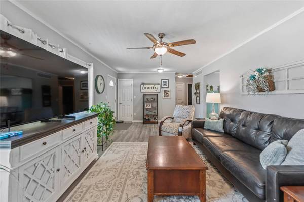 719 15th Street Place, Nevada, IA 50201