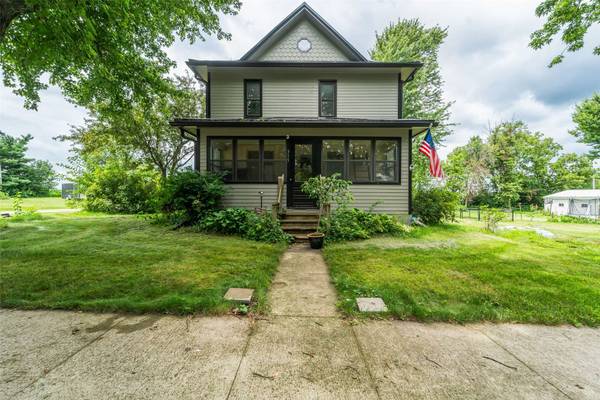 315 S Pine Street, Zearing, IA 50278