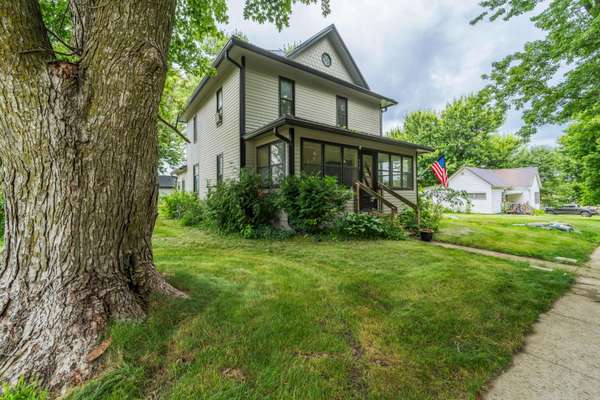 315 S Pine ST, Zearing, IA 50278
