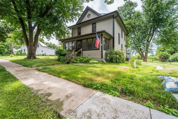 315 S Pine Street, Zearing, IA 50278