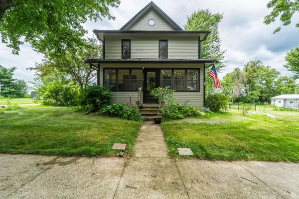 315 S Pine ST, Zearing, IA 50278