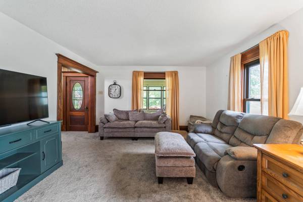 315 S Pine ST, Zearing, IA 50278